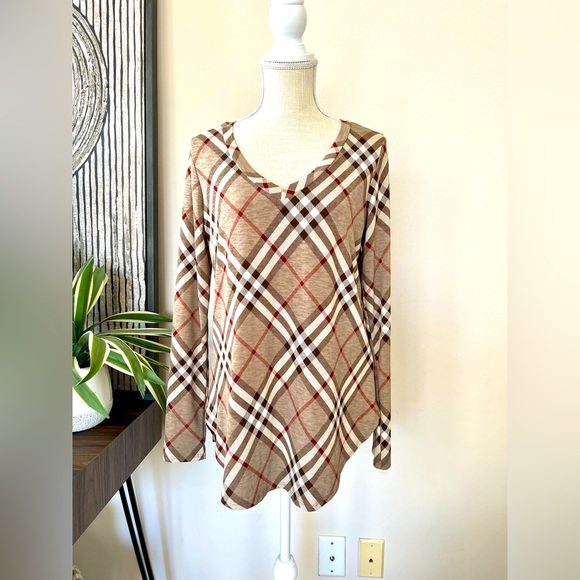 Gorilla Cat Tan, White, Black and Red Plaid V-neck Top size small - Picture 1 of 6